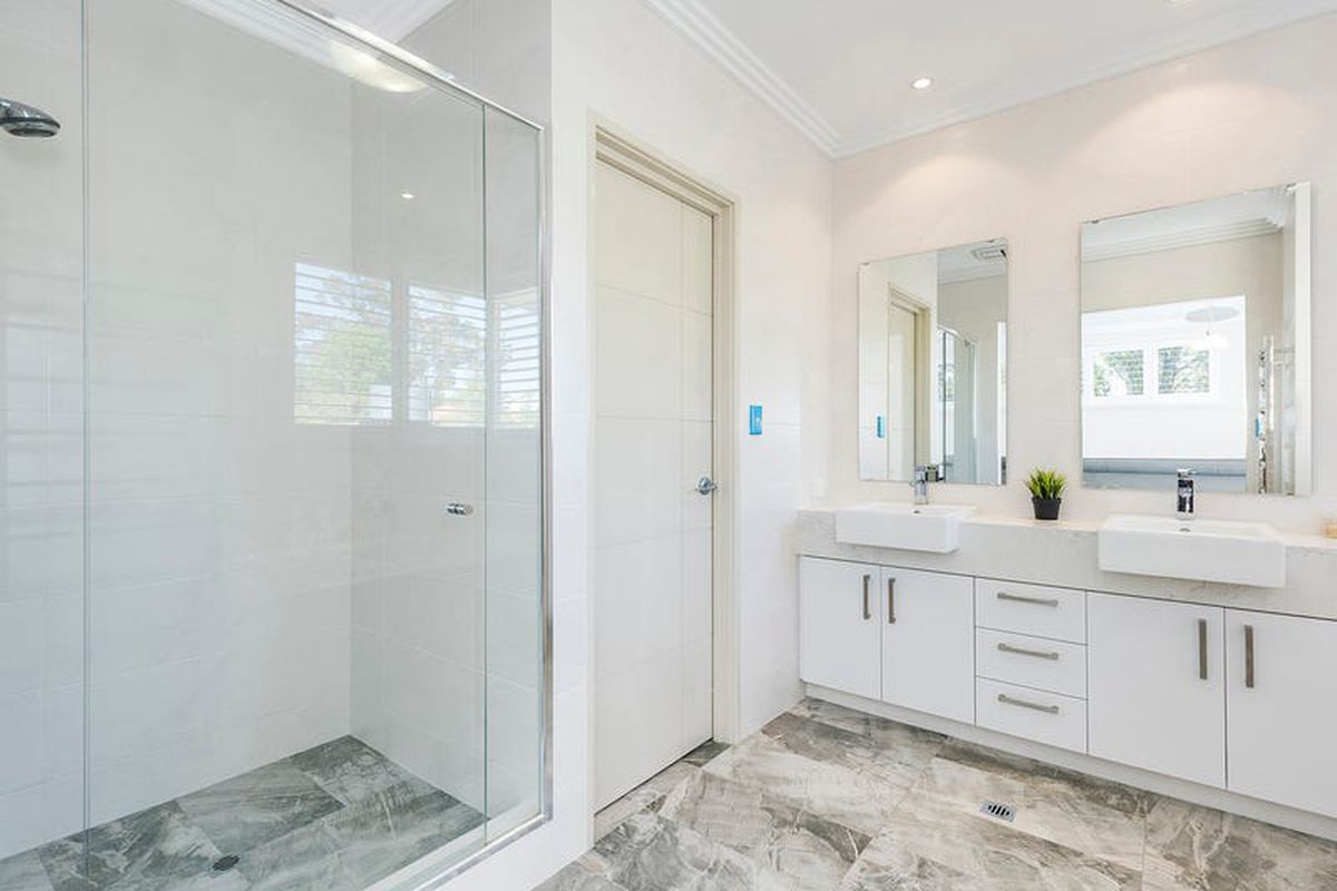 2A Genesta Crescent, Dalkeith