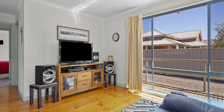 80 Birkett Street , Euroa