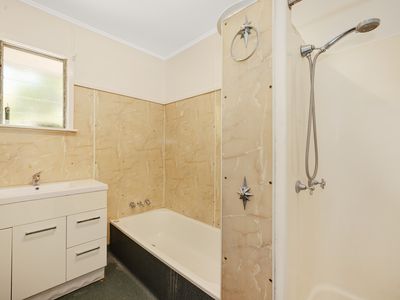 4 Aya Street, Heatley