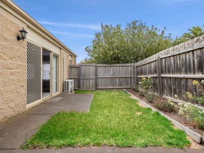 6 / 10 Bosanquet Avenue, Newtown