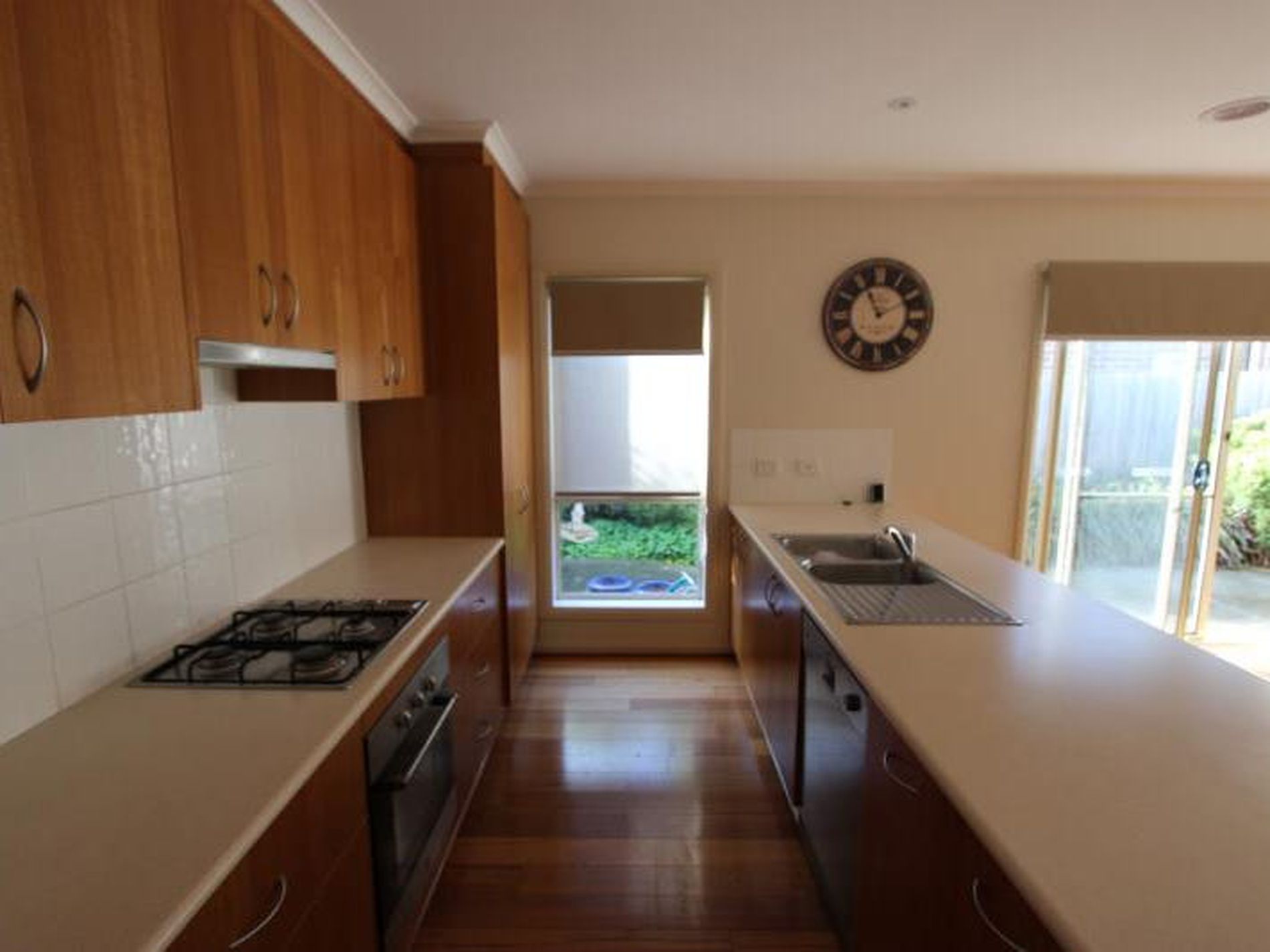 1 / 2 Pickett Crescent, Belmont