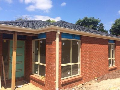 2 / 5 Leonard Court, Pakenham