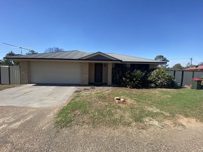 1 Avoca Place, Nanango