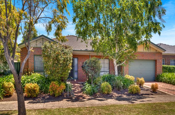 15 Swinburne Close, Craigieburn
