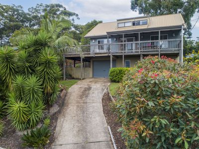 41 Treetops Crescent, Mollymook