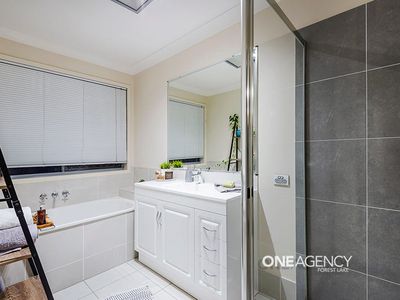 9 Dinnigan Crescent, Durack