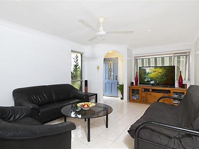 16 Landsborough Street, Rochedale South
