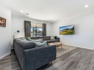 128 Olympic Parade, Kangaroo Flat