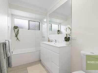 28 Lakewood Drive, Idalia