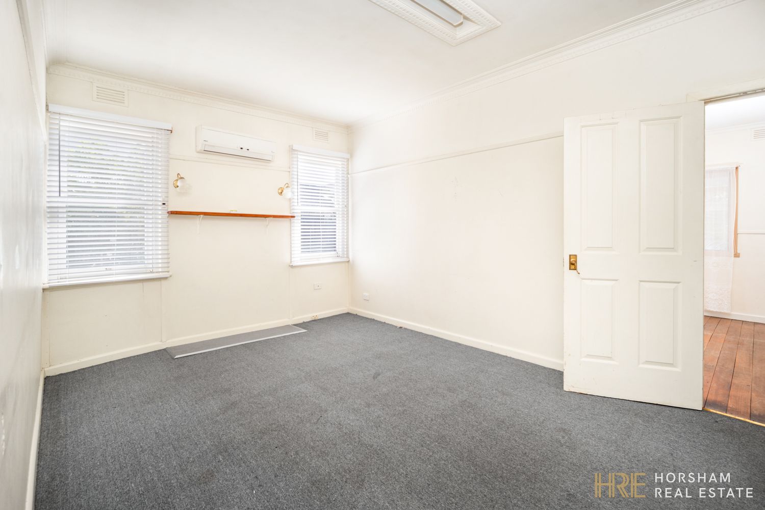 2 Baker Street, Horsham