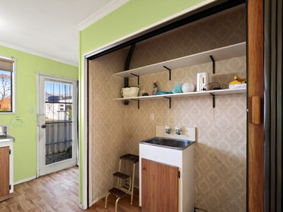 10D Law Street, Caversham