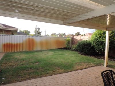 A / 2 Havenvale Crescent, Dianella
