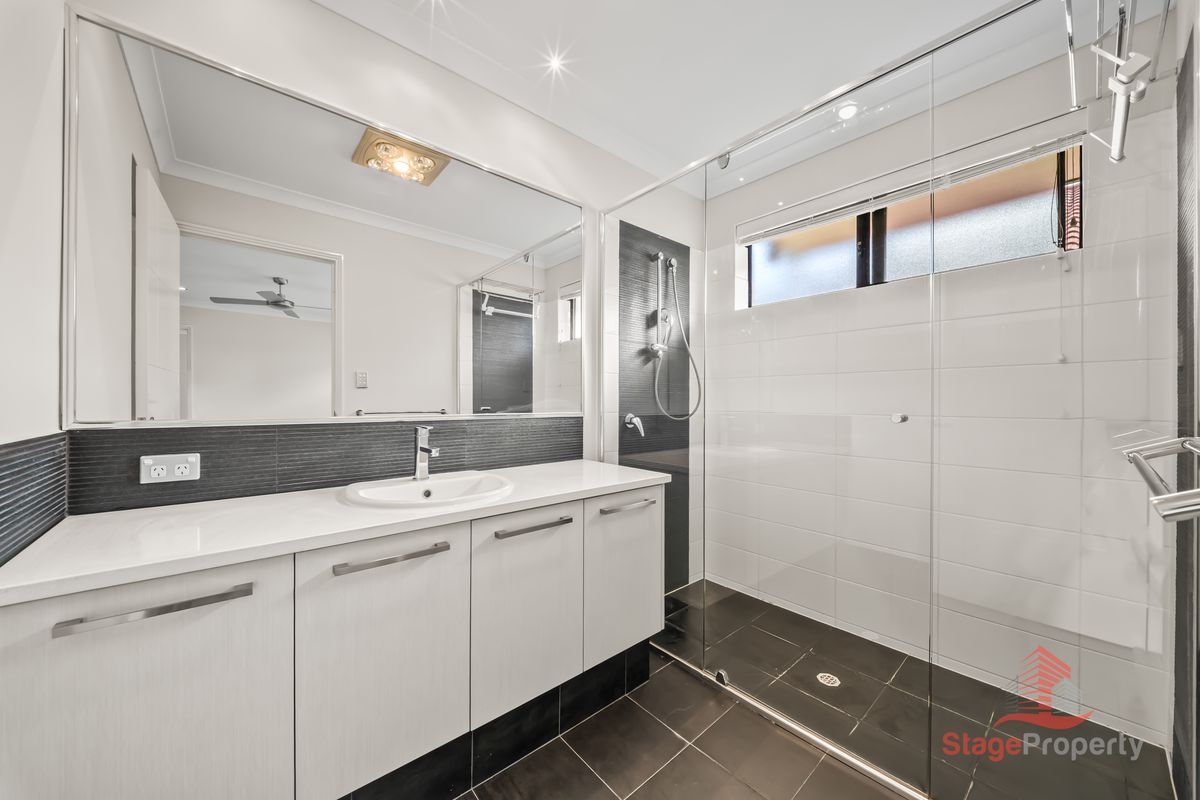 18 Blossom Chase, Aubin Grove