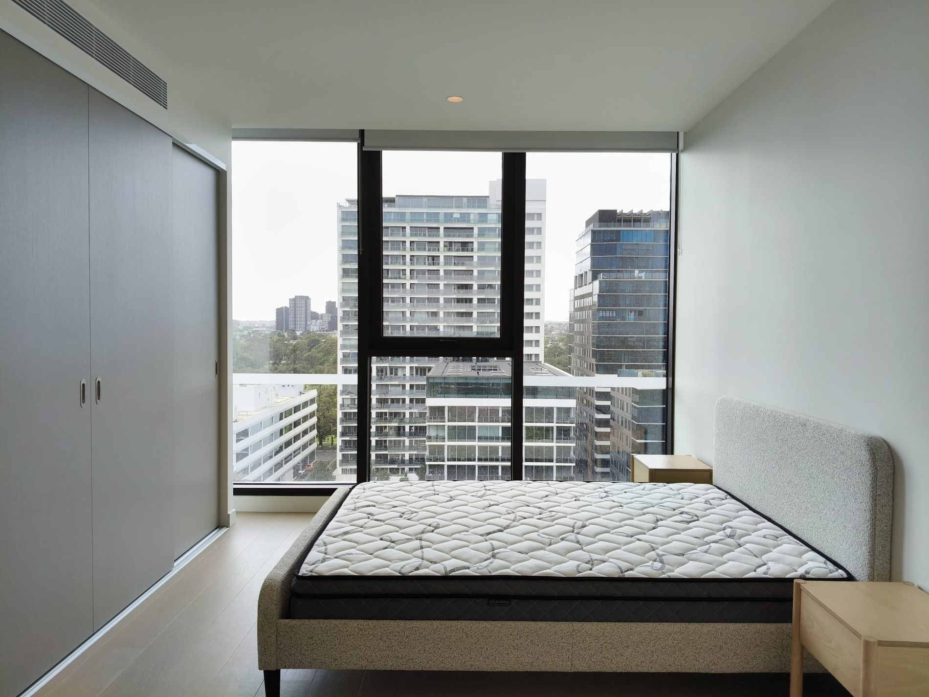 1102 / 8 Louise Street, Melbourne