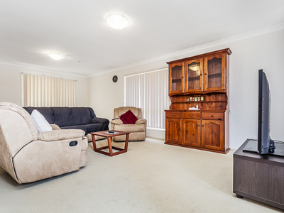 2/3 Lady Bowen Parade, Rothwell