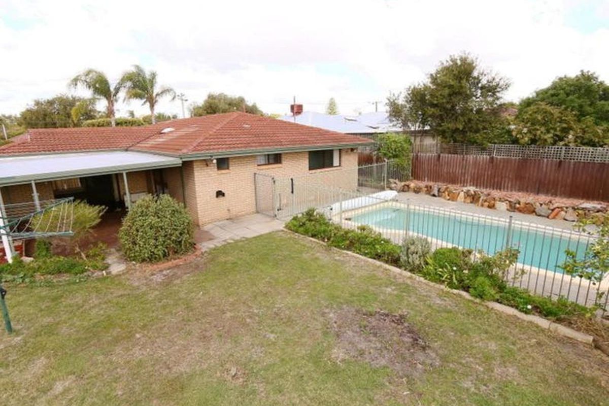 7 Hughenden Drive, Thornlie