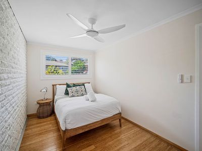 4 Lake Vista Crescent, Forster