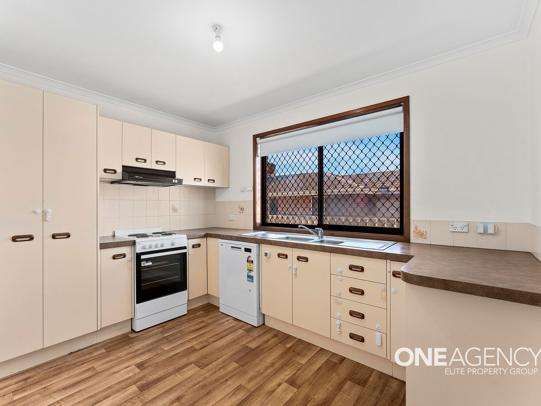 2 / 101 Pur Pur Avenue, Lake Illawarra