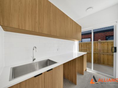 8 Floribunda Road, Tarneit