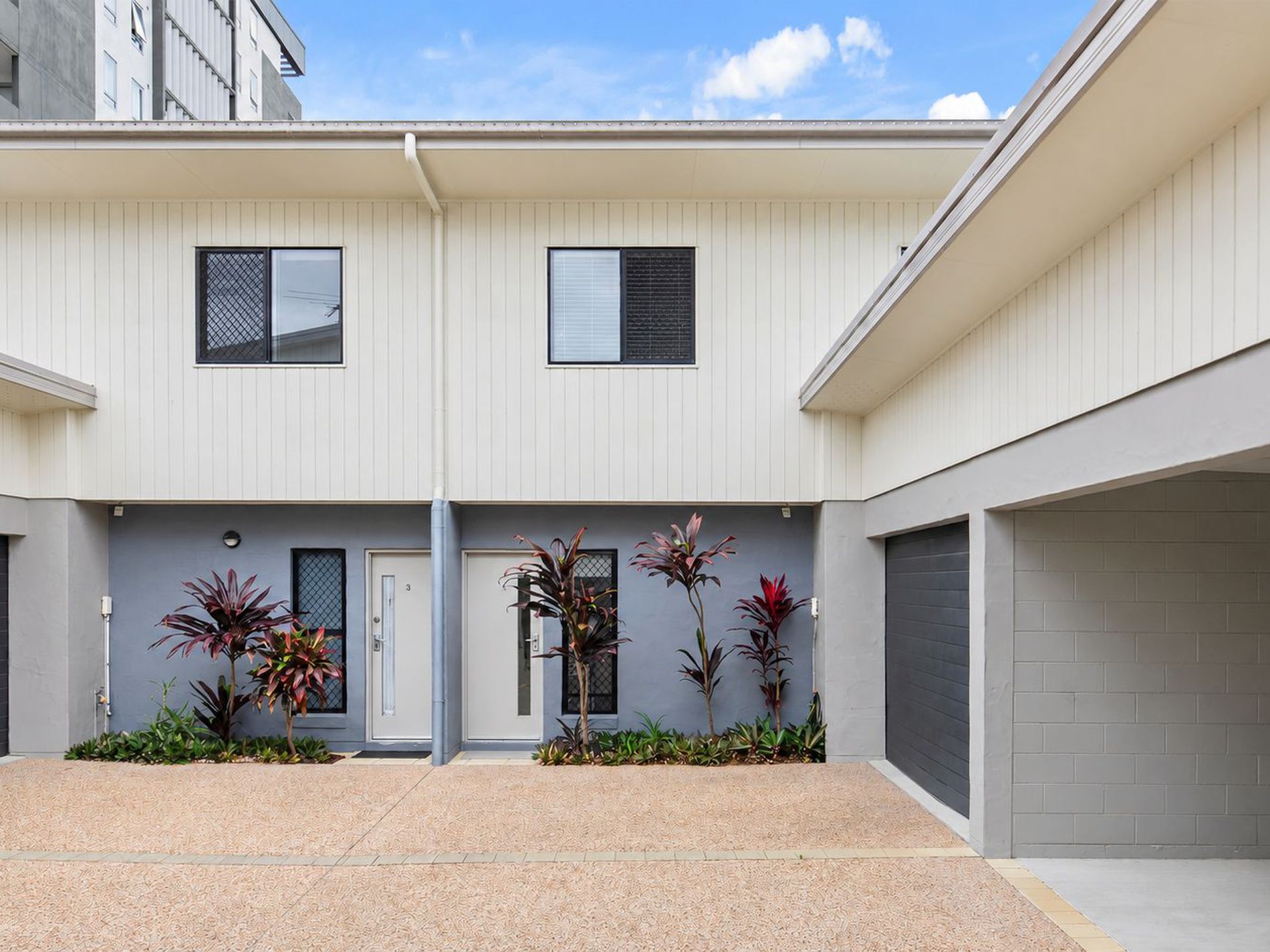 2 / 27 Latham Street, Chermside