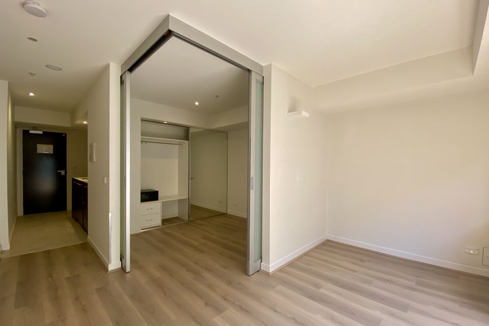 1020 / 572 St Kilda Road, Melbourne