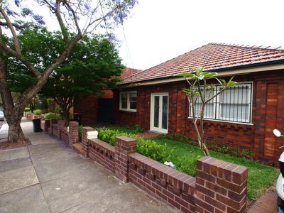 1 / 36 Bartlett Street, Summer Hill