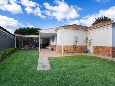 4 Hillock Avenue, East Albury
