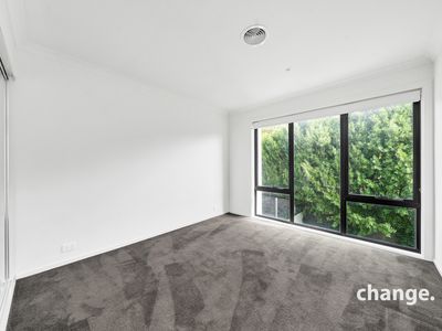 10 Greenwich Crescent, Bundoora