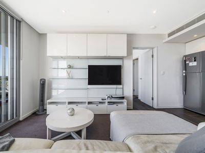 805 / 19 THE CIRCUS, Burswood