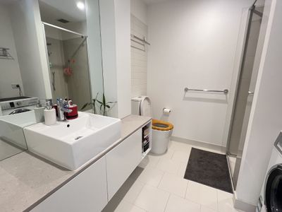 215 / 251 Canterbury Road, Forest Hill