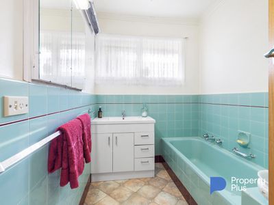 11 Currie Street, Charlton