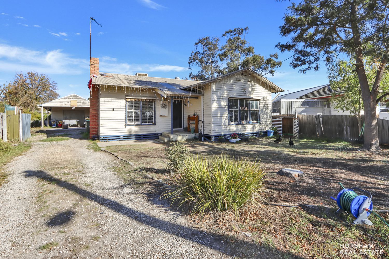8 Sinclair Place, Horsham