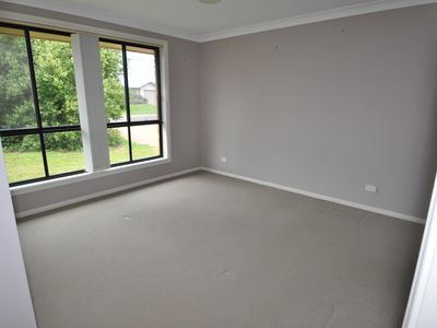 6 Cardiff Arms Avenue, Dubbo