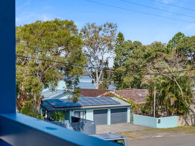 25A Montrose Street, Mannering Park