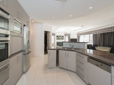 50 Maldives Drive, Hillarys
