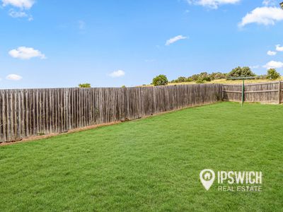 35 Honeyeater Place, Lowood