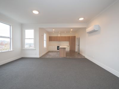 1 / 209 Cargill Street, City Centre