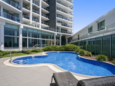 1803 / 1 Como Crescent, Southport