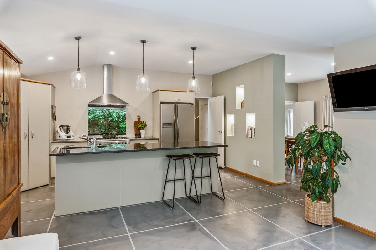 3 Southleigh, Raumati South