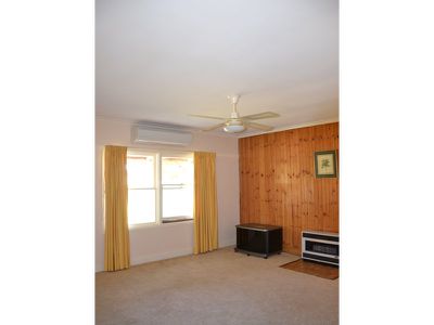 13 Simmonds Street , Mount Beauty