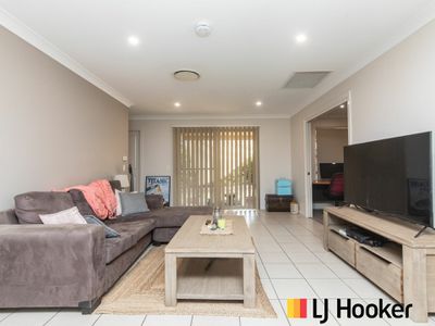 12 / 5 John Brass Place, Dubbo
