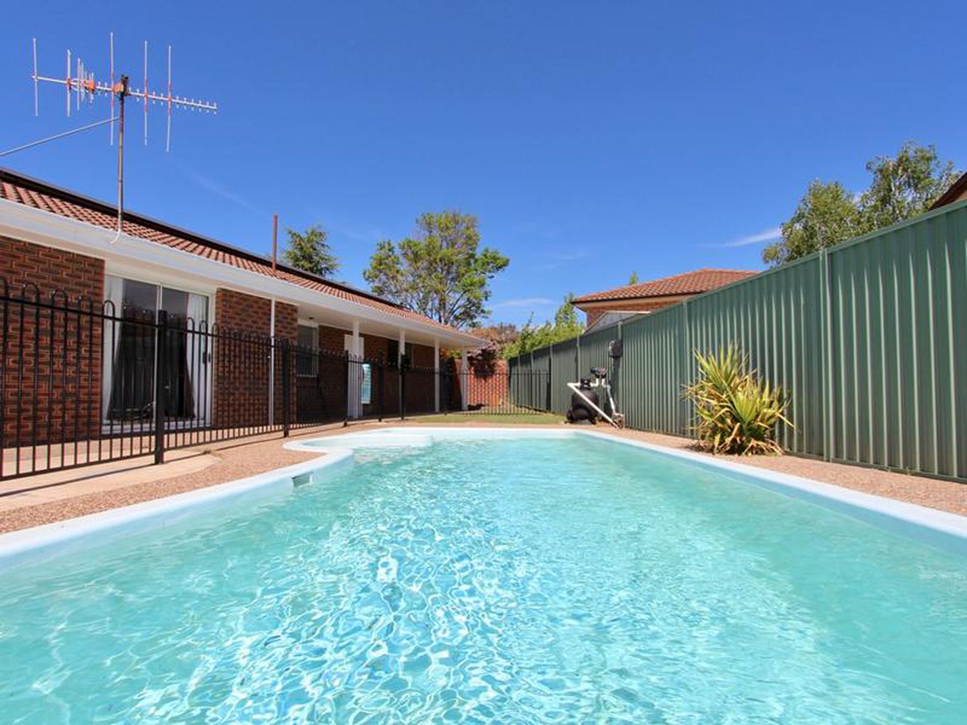 2 Swanbrooke Street, Windradyne