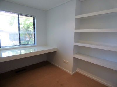 10 Bugno Crescent, Griffith