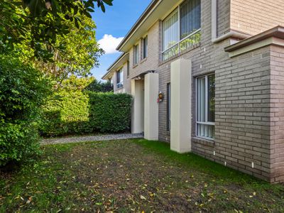 3 / 4 Banksia Road, Coomera