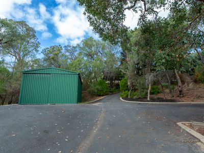 4 Leake Court, Leschenault