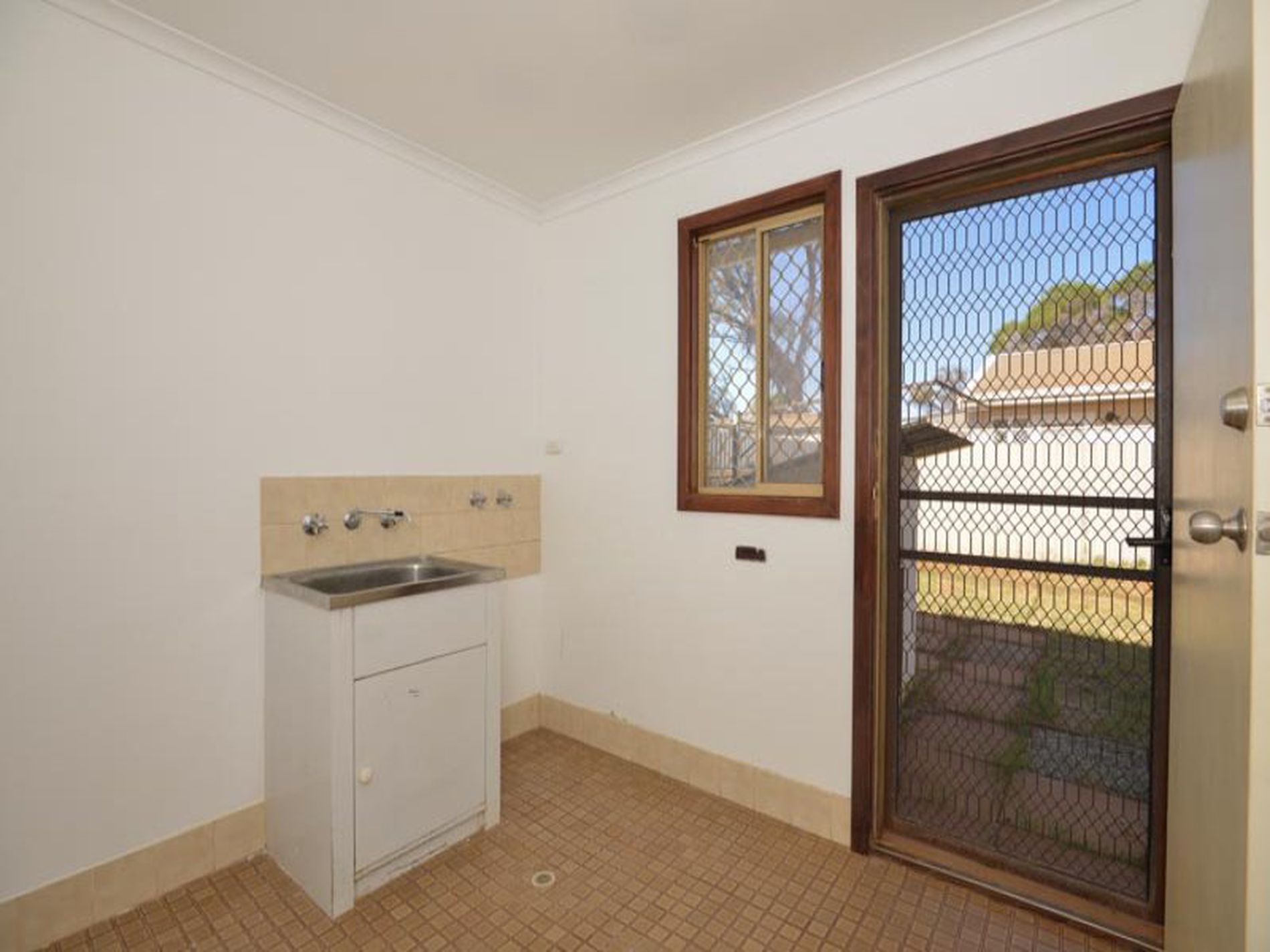 2 / 65B Millen Street, Boulder