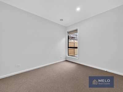 62 Woolspinner Crescent, Wyndham Vale