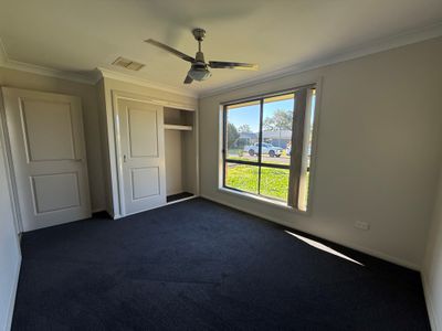11 Dunheved Circle, Dubbo