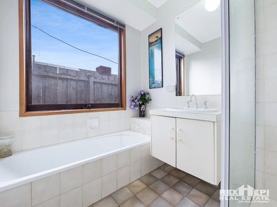 3 Hazelwood Avenue, Cranbourne North