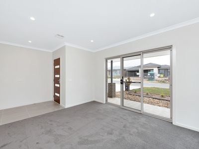 84 Mary Street, Googong